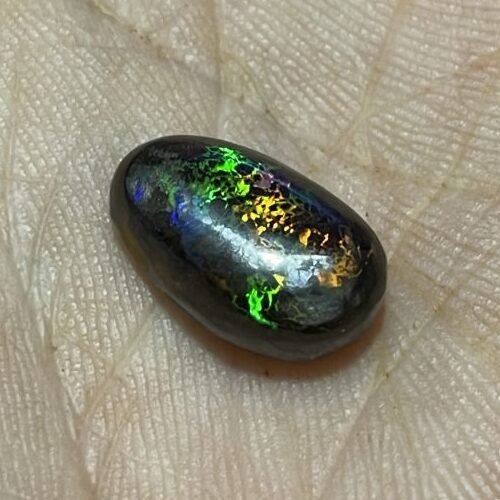 Boulder opal